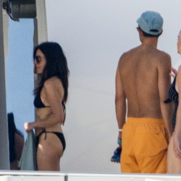 Exclusif - Katy Perry, son fiancé Orlando Bloom et plusieurs amis profitent d'un après-midi ensoleillé sur l'île espagnole de Majorque. Le 24 juillet 2019.