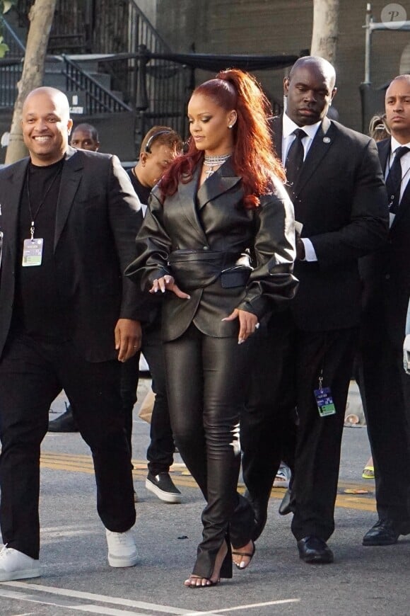 Exclusif - Rihanna arrive à la 7e cérémonie des "BET Awards" au Staples Center à Los Angeles, le 23 juin 2019.