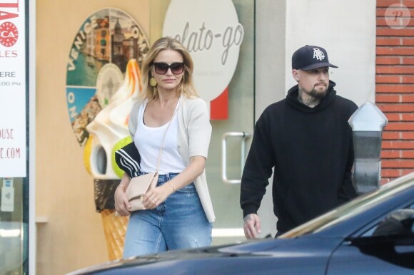 Exclusif - Cameron Diaz et son mari Benji Madden sont allés diner en amoureux au Urth Caffe dans le quartier de Beverly Hills à Los Angeles, le 30 juillet 2019