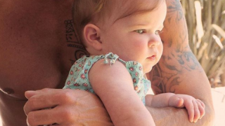 Ricky Martin partage une première photo de sa fille, trop craquante