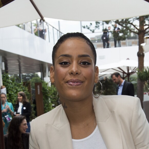 Amel Bent - Célébrités dans le village des internationaux de France de tennis de Roland Garros à Paris, France, le 6 juin 2019. © JB Autissier / Panoramic / Bestimage