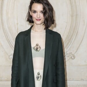 Charlotte Le Bon - Photocall du défilé de mode Prêt-à-Porter automne-hiver 2019/2020 "Christian Dior" à Paris. Le 26 février 2019.