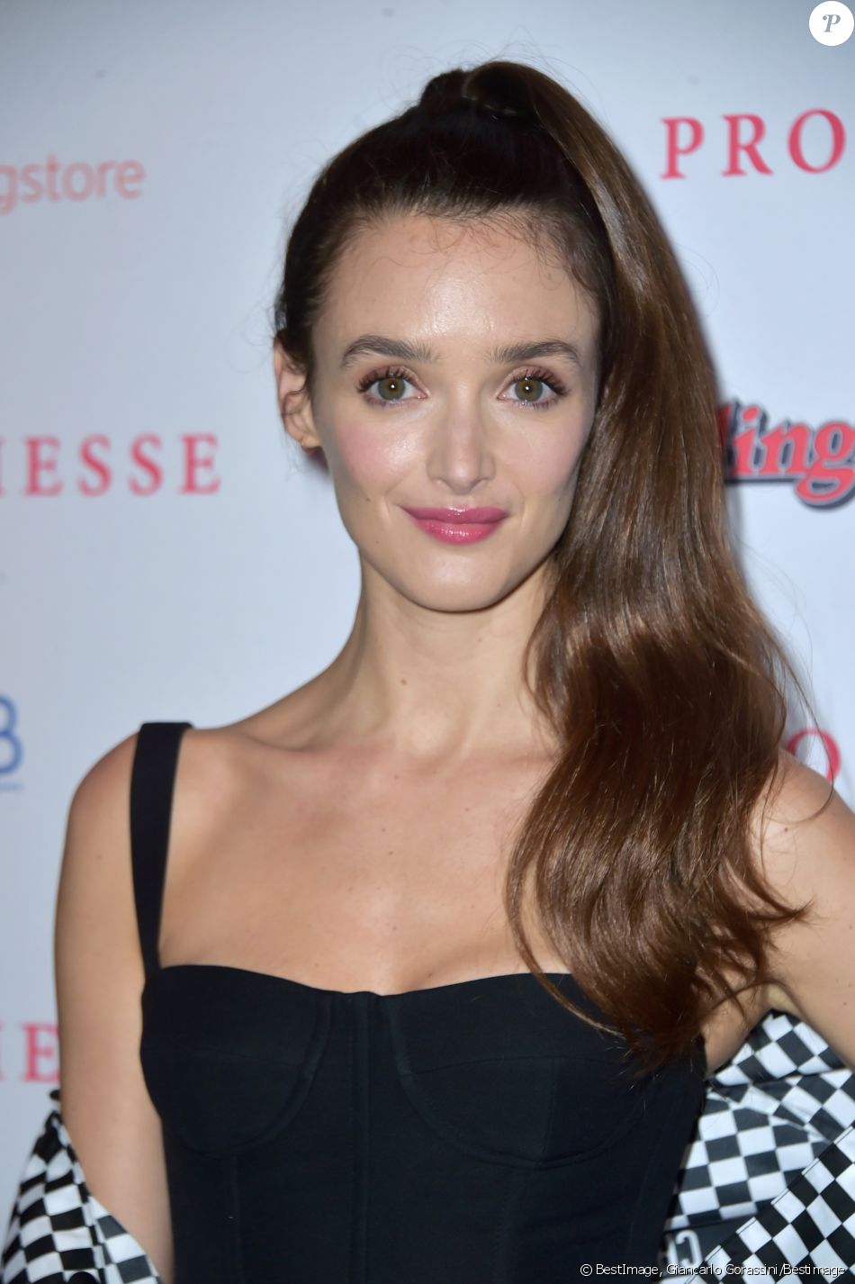 Charlotte Le Bon - Avant-première du film La Promesse au cinéma
