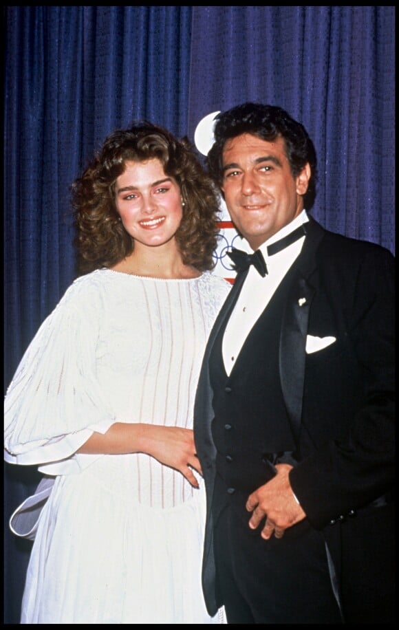 Brooke Shields et Placido Domingo aux Oscars en 1986.