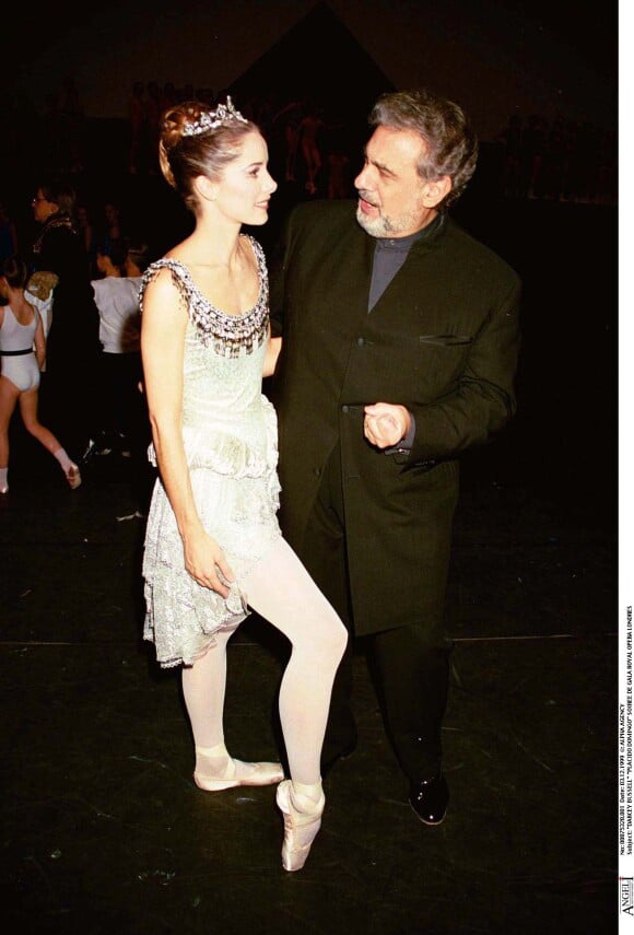 Placido Domingo et la danseuse Darcey Bussell à l'opéra de Londres en 1999.