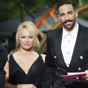 Adil Rami et Pamela Anderson arrivent à la 28ème cérémonie des trophées UNFP (Union nationale des footballeurs professionnels) au Pavillon d'Armenonville à Paris, France, le 19 mai 2019.