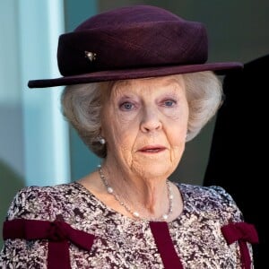 La princesse Beatrix des Pays-Bas lors de l'inauguration de la rénovation de l'oeuvre Ad Dekkers à Bergeijk le 13 avril 2019.