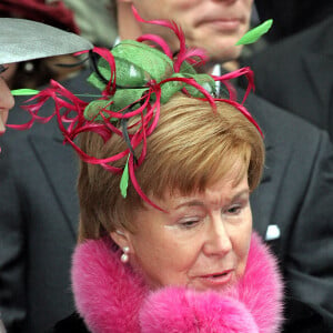 La princesse Christina, arrive à l'église pour le mariage du Prince Floris de Naarden, le 22 octobre 2005.
