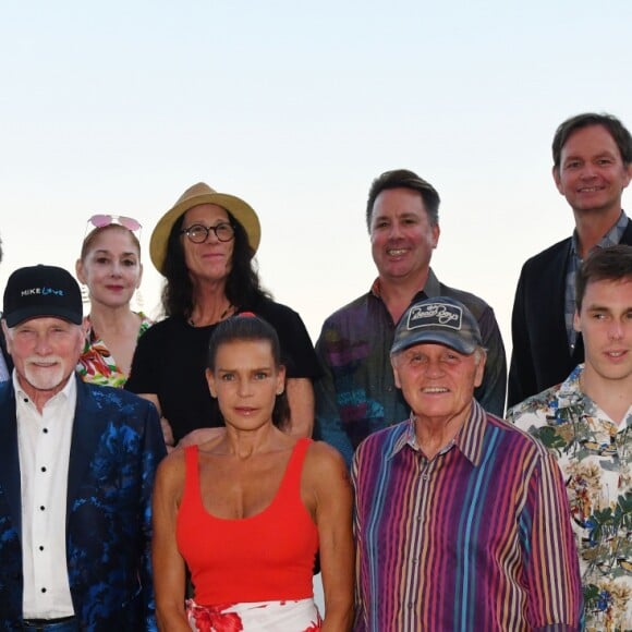 Camille Gottlieb, Mike Love, la princesse Stéphanie de Monaco, Brian Wilson, Louis Ducruet, Marie Chevalier, sa future épouse, et le reste du groupe The Beach Boys durant la traditionelle soirée au profit de Fight Aids Monaco, dans la salle des Etoiles du Sporting à Monaco le 13 juillet 2019. Cette année, l'association de la princesse Stéphanie de Monaco, fête ses 15 ans. C'est le célèbre groupe américain The Beach Boys, tout droit venu de Californie, qui assure le Show au profit de l'association. Les membres de la famille princière, le prince Albert II de Monaco en tête, ainsi que l'ensemble du public, n'ont pas hésité à se mettre en mode "Beach Boys". © Bruno Bebert/Bestimage