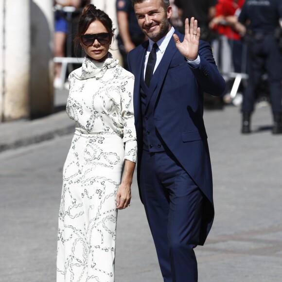 Victoria Beckham et son mari David Beckham - Les célébrités arrivent à l'église pour célébrer l'union du footballeur Sergio Ramos et de l'actrice Pilar Rubio à Seville en Espagne, le 15 juin 2019.