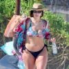 Exclusif - Ashley Graham profite d'une belle journée ensoleillée sur la plage de Tulum au Mexique, le 12 mai 2019.