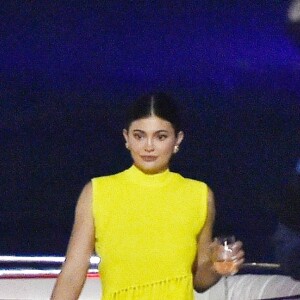 Kylie Jenner et son compagnon Travis Scott passent une soirée en amoureux à Portofino le 12 août 2019.