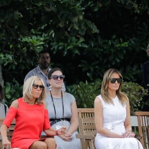 Brigitte Macron, Melania Trump - Brigitte Macron et les conjoints visitent la ville de Espelette en marge du sommet du G7 à Biarritz le 25 août 2019. © Thibaud Moritz / Pool / Bestimage