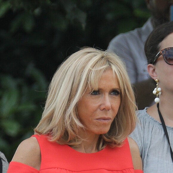 Brigitte Macron - Brigitte Macron et les conjoints visitent la ville de Espelette en marge du sommet du G7 à Biarritz le 25 août 2019. © Thibaud Moritz / Pool / Bestimage