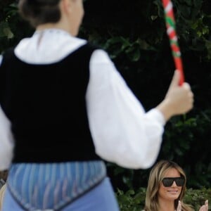 Melania Trump - Brigitte Macron et les conjoints visitent la ville de Espelette en marge du sommet du G7 à Biarritz le 25 août 2019. © Thibaud Moritz / Pool / Bestimage