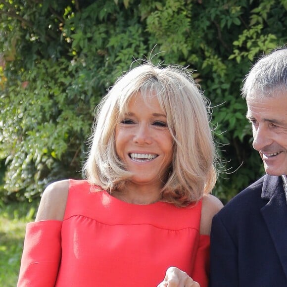 Brigitte Macron, Jean-Marie Iputcha, maire de Espelette - Brigitte Macron et les conjoints visitent la ville de Espelette en marge du sommet du G7 à Biarritz le 25 août 2019. © Thibaud Moritz / Pool / Bestimage