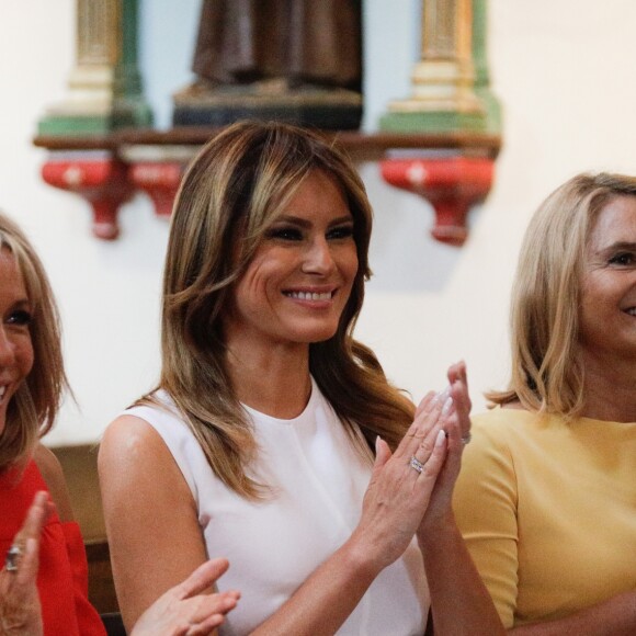 Brigitte Macron, Melania trump, Malgorzata Tusk, la femme du président du conseil de l'europe, - Brigitte Macron et les conjoints visitent la ville de Espelette en marge du sommet du G7 à Biarritz le 25 août 2019. © Thibaud Moritz / Pool / Bestimage