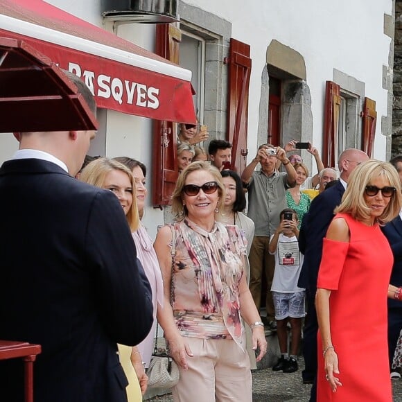 Cecilia Morel, femme du président du Chili, Brigitte Macron, Melania Trump - Brigitte Macron et les conjoints visitent la ville de Espelette en marge du sommet du G7 à Biarritz le 25 août 2019. © Thibaud Moritz / Pool / Bestimage