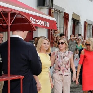 Jenny Morrison, la femme du premier ministre de l'Australie, Cecilia Morel, femme du président du Chili, Brigitte Macron, Melania Trump - Brigitte Macron et les conjoints visitent la ville de Espelette en marge du sommet du G7 à Biarritz le 25 août 2019. © Thibaud Moritz / Pool / Bestimage