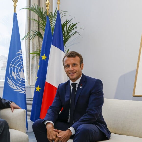 Le président de la République française Emmanuel Macron lors d'une rencontre avec le secrétaire général de l'ONU Antonio Guterres lors du sommet du G7 à Biarritz, France, le 25 août 2019. © Sébastien Ortola/Pool/Bestimage