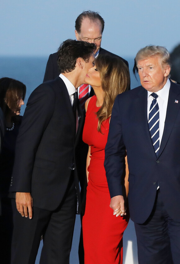 Le Premier ministre canadien, Justin Trudeau, le président américain Donald Trump avec sa femme Melania Trump - Les dirigeants du G7 et leurs invités posent pour une photo de famille lors du sommet du G7 à Biarritz, France, le 25 août 2019. © Dominique Jacovides/Bestimage