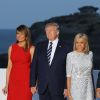 Le président américain Donald Trump avec sa femme Melania Trump, et la Première Dame Brigitte Macron - Les dirigeants du G7 et leurs invités posent pour une photo de famille lors du sommet du G7 à Biarritz, France, le 25 août 2019. © Dominique Jacovides/Bestimage