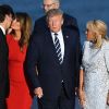 Le Premier ministre canadien, Justin Trudeau, le président américain Donald Trump avec sa femme Melania Trump et la Première Dame Brigitte Macron - Les dirigeants du G7 et leurs invités posent pour une photo de famille lors du sommet du G7 à Biarritz, France, le 25 août 2019.