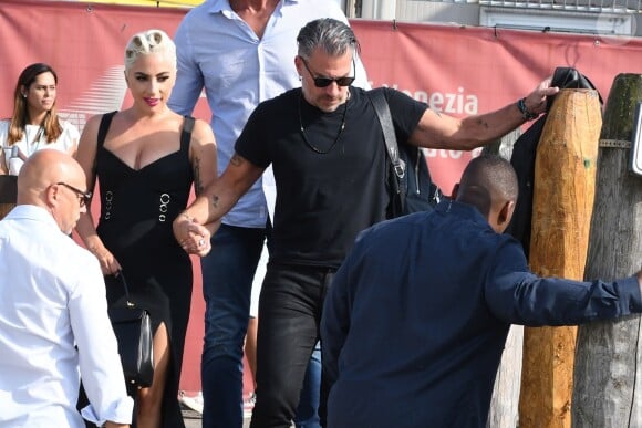 Lady Gaga et Christian Carino à Venise pour se rendre au 75ème festival du film, la Mostra le 30 août 2018.