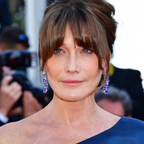 Carla Bruni Sarkozy à la première du film "Les Misérables" lors du 72e Festival International du Film de Cannes, le 15 mai 2019. © Rachid Bellak/Bestimage