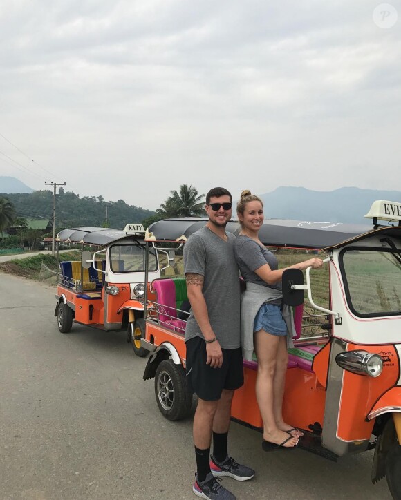 Tyler Skaggs et sa femme Carli Miles, photo Instagram de leur séjour en Thaïlande en 2018. Le joueur des Los Angeles Angels en MLB a trouvé la mort le 1er juillet 2019 à 27 ans après avoir mélangé alcool et médicaments.