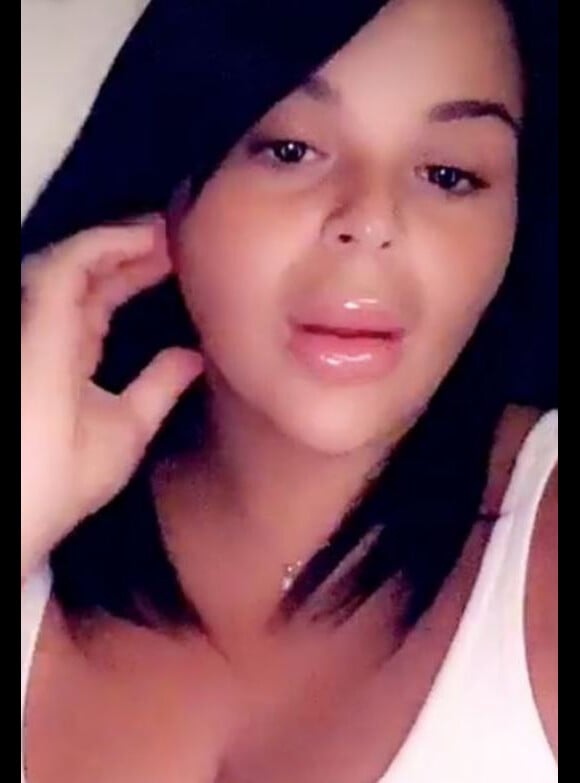 Sarah Fraisou dévoile ses lèvres gonflées après son opération de chirurgie esthétique (août 2019).