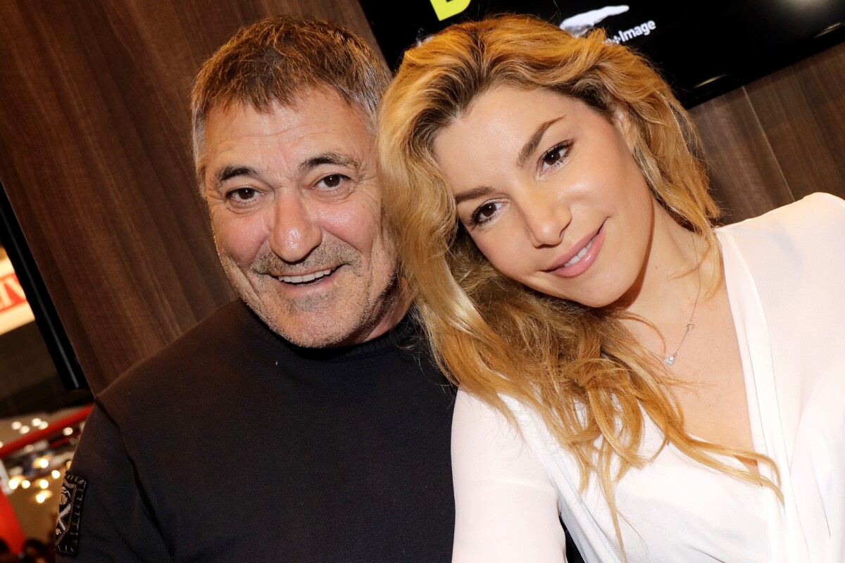 Photo Jean Marie Bigard Avec Sa Femme Lola Marois Bigard Me Salon Du Livre De Paris La