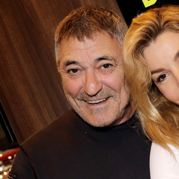 Jean-Marie Bigard avec sa femme Lola Marois Bigard - 38ème salon du livre de Paris à la Porte de Versailles le 17 mars 2018. © Cédric Periin/Bestimage