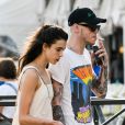 Margaret Qualley et son compagnon Pete Davidson se promènent dans les rues de Venise lors de la 76e édition du festival du film de Venise, La Mostra, le 2 septembre 2019.