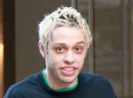 Pete Davidson grillé main dans la main avec Margaret Qualley à Venise