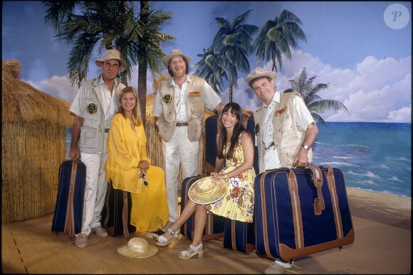 Patrick Simpson-Jones, Dorothée, Corbier, Ariane et Jacky en plateau télé en juin 1994 à Paris.