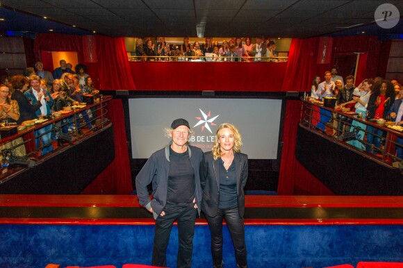 Exclusif - Géraldine Danon et son mari Philippe Poupon lors de la projection du reportages découverte "Fleur Australe en Extrême-Orient" au Club de l'Etoile à Paris, France, le 4 septembre 2019. A bord de leur bateau "Fleur Australe", la famille Poupon-Danon a traversé tous les océans et fait l'équivalent de cinq fois le tour du monde. Après dix ans d'aventures maritimes, le célèbre navigateur, sa femme l'actrice et leurs deux enfants, font voile vers l'Extrême-Orient. "Reportages Découverte". © Pierre Perusseau/Bestimage
