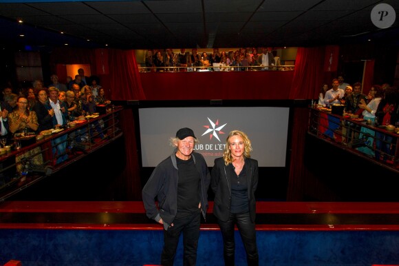 Exclusif - Géraldine Danon et son mari Philippe Poupon lors de la projection du reportages découverte "Fleur Australe en Extrême-Orient" au Club de l'Etoile à Paris, France, le 4 septembre 2019. A bord de leur bateau "Fleur Australe", la famille Poupon-Danon a traversé tous les océans et fait l'équivalent de cinq fois le tour du monde. Après dix ans d'aventures maritimes, le célèbre navigateur, sa femme l'actrice et leurs deux enfants, font voile vers l'Extrême-Orient. "Reportages Découverte". © Pierre Perusseau/Bestimage