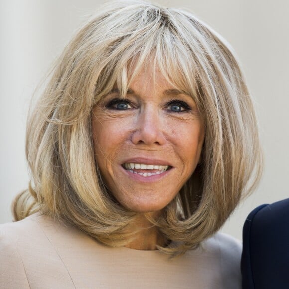 La première dame Brigitte Macron - Le président de la République française reçoit le premier ministre de la République Hellénique au palais de l'Elysée à Paris le 22 août 2019. © JB Autissier / Panoramic / Bestimage