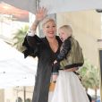 Pink, son fils Jameson Moon Hart - La chanteuse Pink (Alecia Beth Moore) reçoit son étoile sur le Walk of Fame à Hollywood, Los Angeles, le 5 février 2019. Elle a reçu la 2656ème étoile dans la catégorie "Recording".