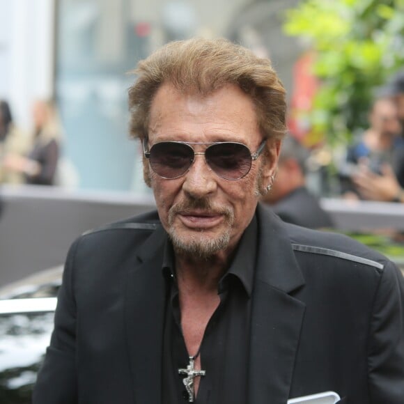 Johnny Hallyday - Arrivées au défilé de mode Haute-Couture automne-hiver 2016/2017 "Christian Dior" à Paris. Le 4 juillet 2016 © CVS-Veeren / Bestimage