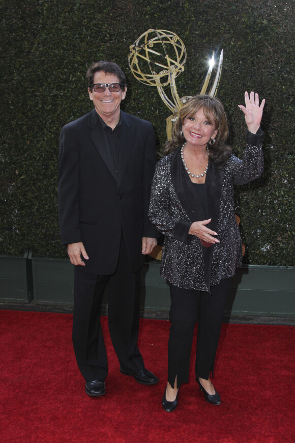 Anson Williams (Potsie dans Happy Days) et Dawn Wells lors de la 43e soirée annuelle Creative Arts Emmy Awards à Los Angeles, le 29 avril 2016