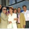 Garry Marshall, Tom Bosley, Marion Ross, Erin Moran, Henry Winkler et Anson Williams, une partie de la bande de Happy Days, en juillet 2001 sur le Hollywood Walk of Fame.