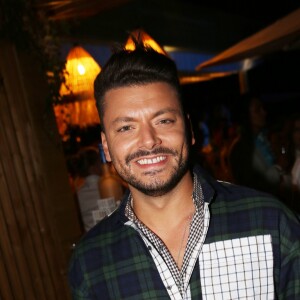 Kev Adams lors de la soirée d'inauguration du restaurant du groupe d'H.Gaouaoui et du chef N.Tarayre "Splash" au port Van Gogh, en bord de Seine à Asnières, France, le 12 septembre 2019. © Rachid Bellak/Bestimage