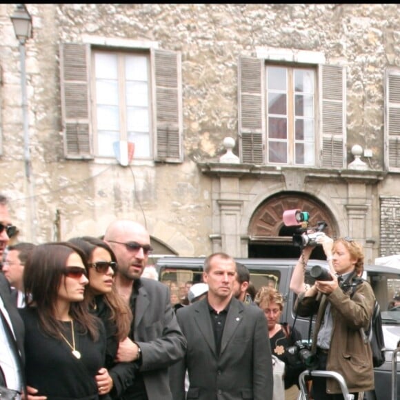 Les parents de Grégory Lemarchal et Karine Ferri- Obsèques de Grégory Lemarchal, en 2007 à Chambéry. 