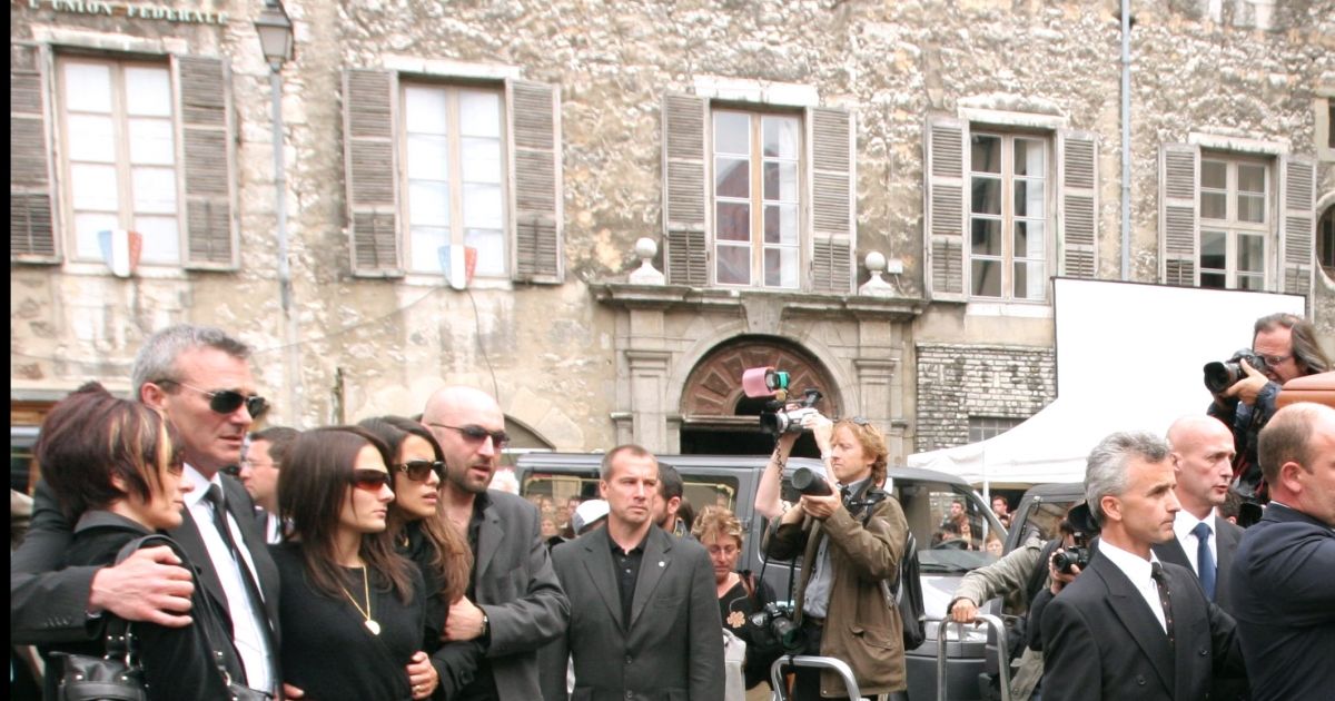 Les parents de Grégory Lemarchal et Karine Ferri- Obsèques ...