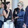 Laeticia Hallyday, avec Barbara Uzzan, comptable en charge de la gestion du trust JPS, lors de son arrivée à l'aéroport de Paris Roissy-Charles-de-Gaulle le 16 septembre 2019 en provenance de Los Angeles.