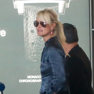 Laeticia Hallyday lors de son arrivée à l'aéroport de Paris Roissy-Charles-de-Gaulle le 16 septembre 2019 en provenance de Los Angeles.