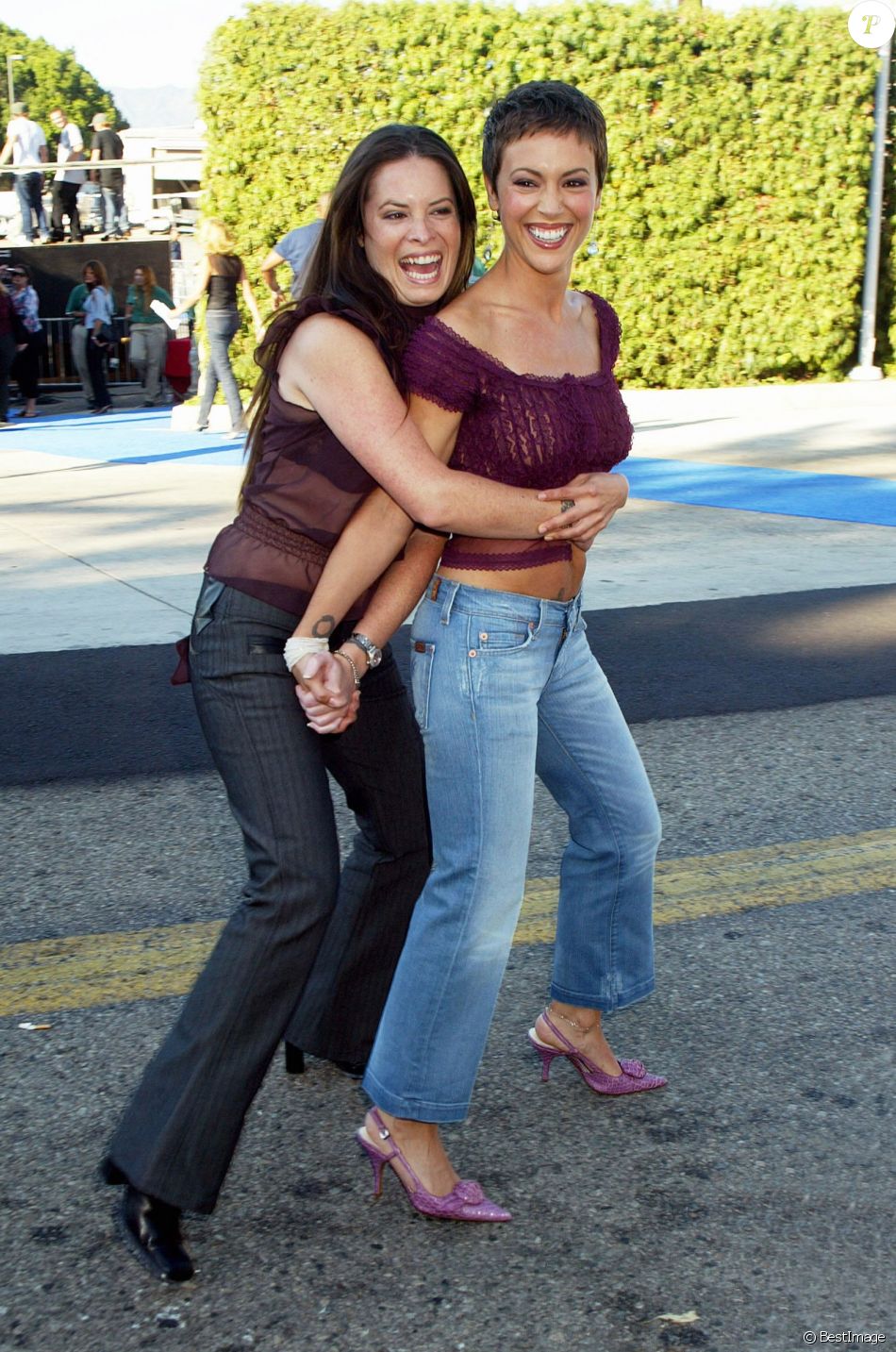 Alyssa Milano Et Holly Marie Combs à La Soirée Teen Choice Awards Los Angeles 4 Août 2003 