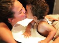 Chrissy Teigen : Maman gâtée par son fils de 16 mois, Miles